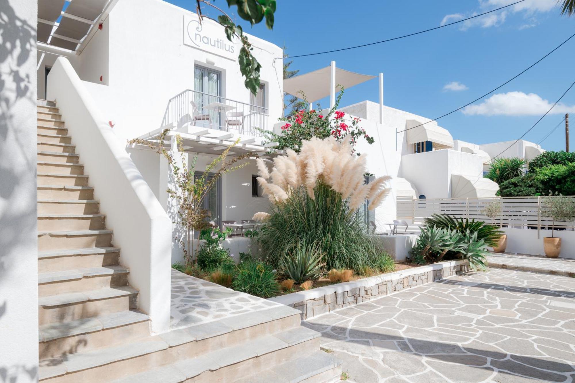פארוס Nautilus Apartments-Suites מראה חיצוני תמונה